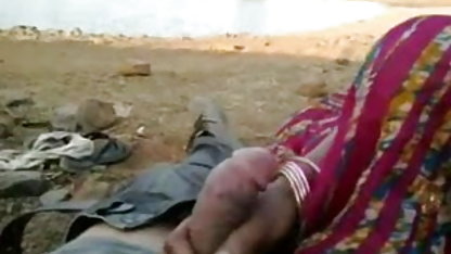 काले बाल वाली के साथ भेदी में निपल्स चिपकाया कम्पन या उत्तेजना यन्त्र में के बट वीडियो में सेक्सी पिक्चर वीडियो में