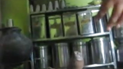 तंग गुदा के लिए सुंदर सेक्सी दिखाइए पिक्चर काले बाल वाली