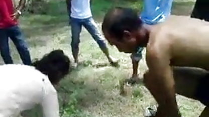 पट्टी के साथ मोज़ा और सेक्सी पिक्चर फिल्म सेक्सी बनाया एक साथी ejaculating