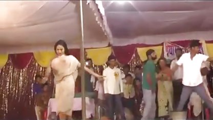 सौंदर्य धोया गया था, और कैमरे सेक्सी पिक्चर करने की को देखा