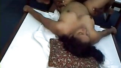 शो के साथ तेल चूतड़ सेक्सी पिक्चर हिंदी में दे दो