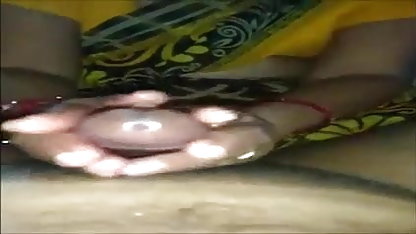 इस लड़की सेक्सी पिक्चर दिखाएं वीडियो में को एक बच्चा होने जा रहा है ।