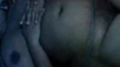 जेनी masturbates द्वारा एक ब्लू सेक्सी सेक्सी कार ड्राइविंग