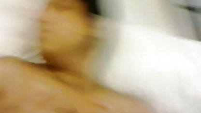 एक... सेक्सी एडल्ट पिक्चर सफेद-और-नीला... ।