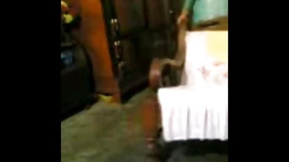 लेस्बियन fucks प्रेमिका के साथ इंग्लिश पिक्चर वीडियो में सेक्स एक शुतुरमुर्ग