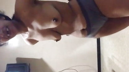 आदमी fucks बड़े अंग्रेजी पिक्चर सेक्सी मूवी छाती बेब