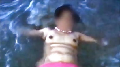पॉर्न स्टार कर्स्टन masturbates के साथ सेक्सी सेक्सी पिक्चर हिंदी में खिलौने